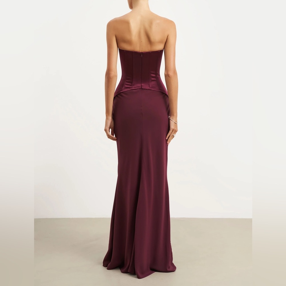 Because of Alice satin corset gown - Picture 2 of 5
